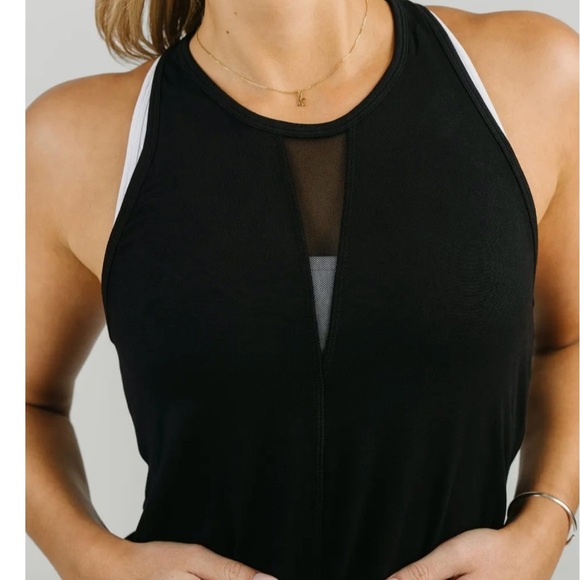 Zyia Black Effortless Tank Long. Size Medium. NWT. - Picture 12 of 14